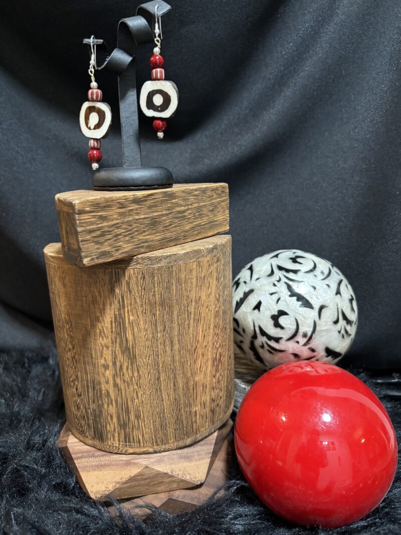 Style E03 – square bone ring bead with black inlay, red & white striped trade beads, red rounds, silver hooks